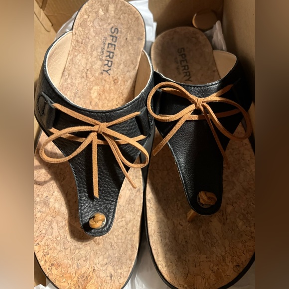 Sperrys!  Super cute like new - Picture 3 of 15